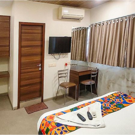Fabhotel Landmark Residency - Nr Midc Turbhe Turambhe Ngoại thất bức ảnh