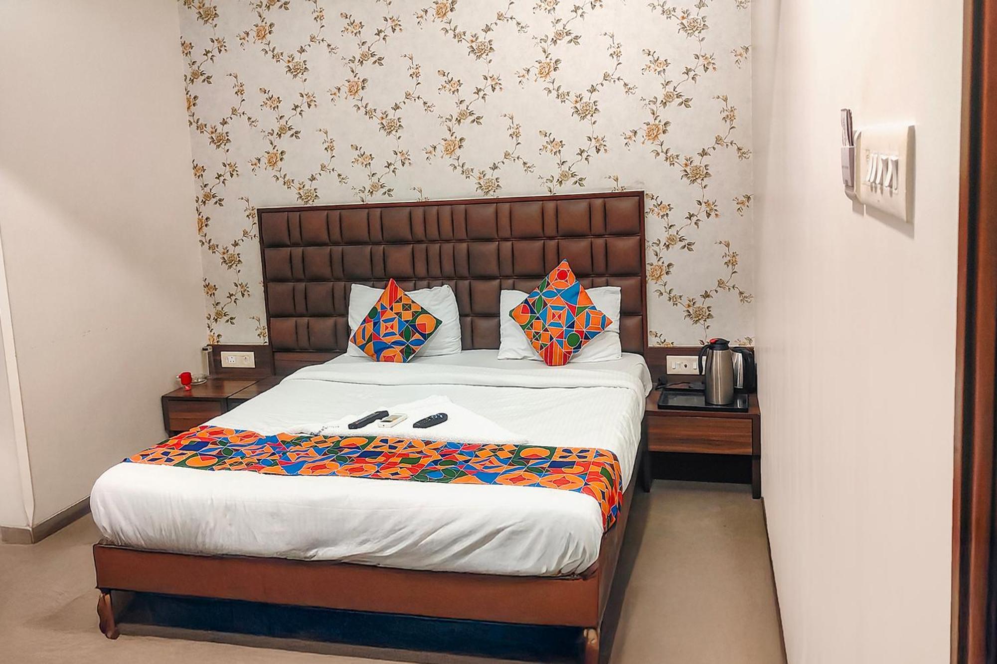 Fabhotel Landmark Residency - Nr Midc Turbhe Turambhe Ngoại thất bức ảnh